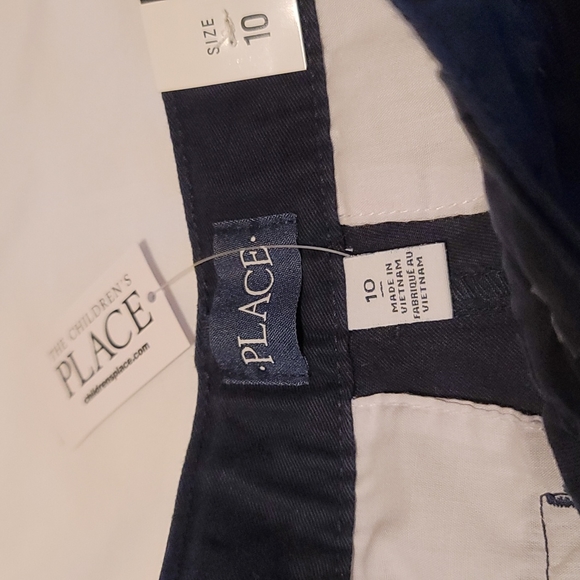 The Children's Place Shorts - Picture 3 of 4